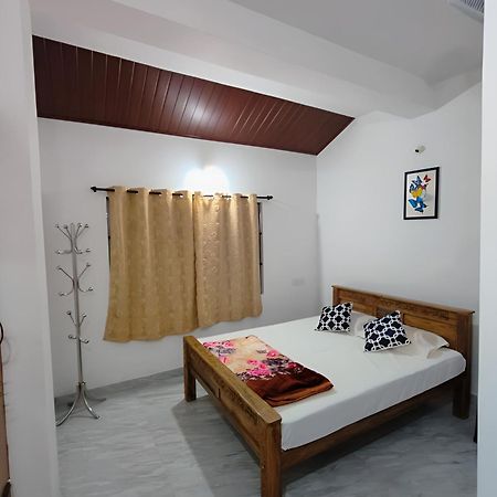 Cloudy Adobe Villa Madikeri Exterior photo